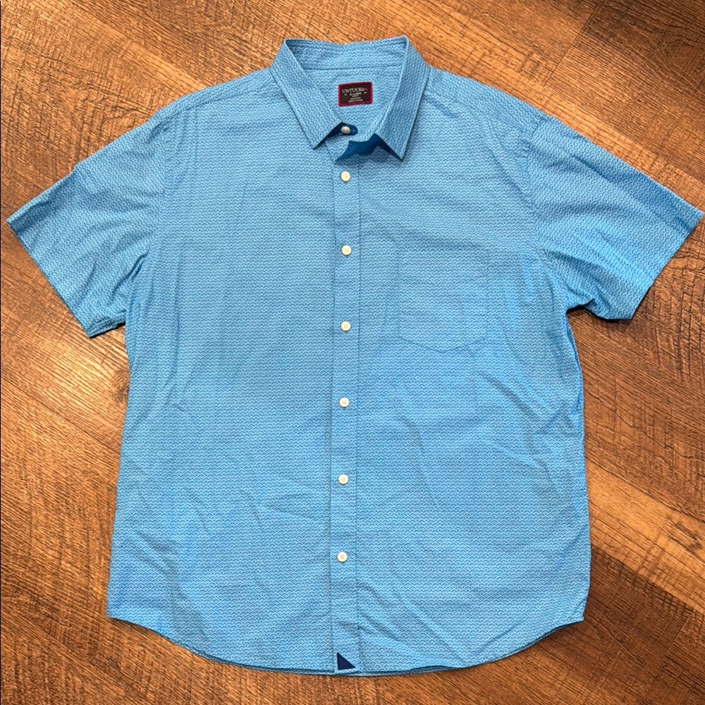 Men's Blue Short Sleeve Shirt